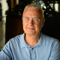 Xavier Dueñas