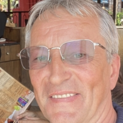 Sergey Leonov