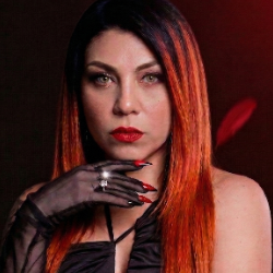 Erika D&iacute;az 